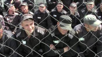 Российские заключенные теперь обязаны сами беспокоиться о сохранности своего жилья во время "командировки"