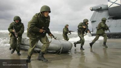 В Сети появились уникальные кадры выхода боевой техники в ходе внезапной проверки войск РФ