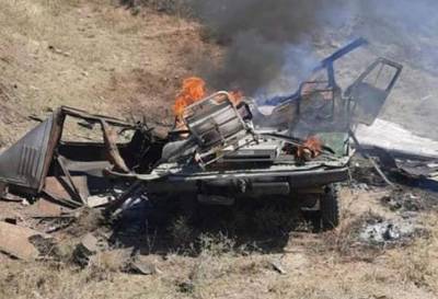 Уничтожение дроном-камикадзе машины МЧС Армении попало на камеру