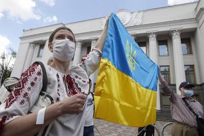В центре Киева митингуют националисты (видео)