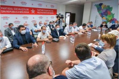 Президент Молдавии и социалисты будут драться за кабинет министров Кику