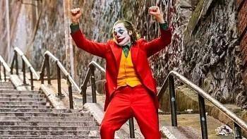 Хоакин Феникс - Тодд Филлипс - Картина «Джокер» заработала в прокате S1 млрд и самое большое число жалоб от зрителей - vologda-poisk.ru - США