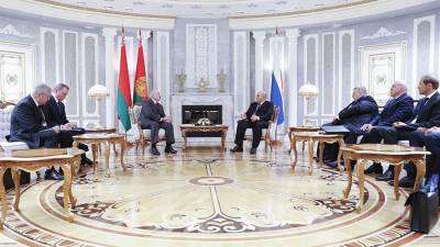 Лукашенко пообещал рассказать о «странных вещах» предвыборной кампании