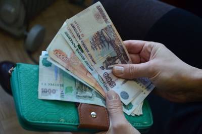 Реальные доходы россиян показали рекордное падение