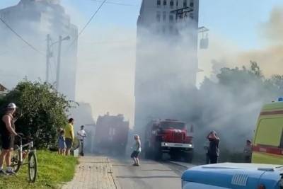 В Новосибирске пожарные приехали через 4 минуты, но все сгорело