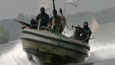 В Гвинейском заливе пираты захватили танкер с российскими моряками
