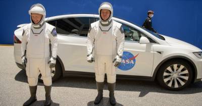 Космонавты SpaceX вернутся на Землю в начале августа