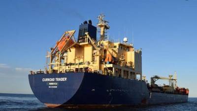 Посольство РФ в Нигерии выяснит данные о захвате танкера с россиянами