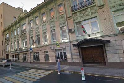 Азербайджанец избил полицейского возле посольства в Москве