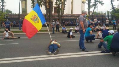В Кишинёве второй день «комбатантского бунта»