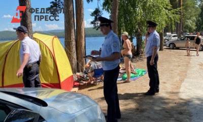 На озере Тургояк эвакуировали 100 автомобилей отдыхающих