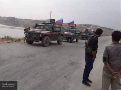 Военная полиция РФ заблокировала колонну американской бронетехники в Сирии