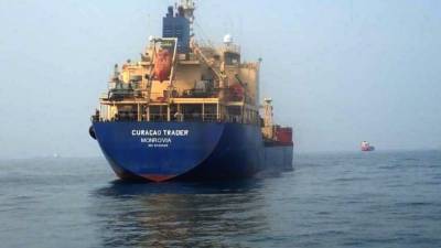 Посольство РФ в Нигерии проверяет данные о захвате танкера с россиянами