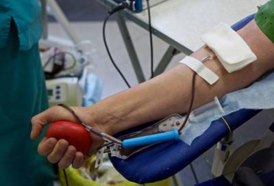 До конца июля Центр крови Ленинградской области будет ждать доноров в 12 районах