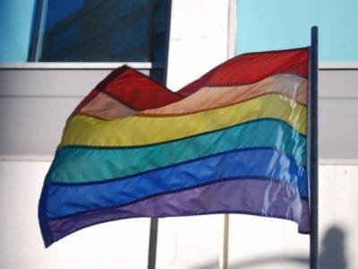 В центре Петербурга задержали пикетчиц, протестовавших против готовящегося запрета трансгендерных браков