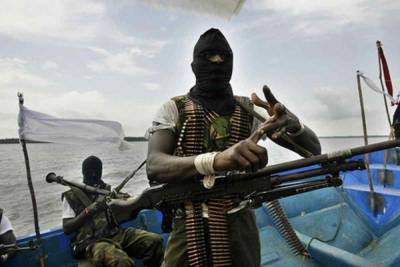 В Гвинейском заливе пираты захватили танкер: в заложниках оказались 4 украинца