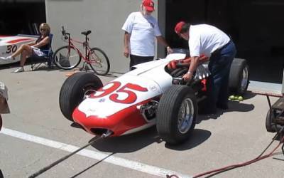 Еще громче и злее: новая серия видео о старых гоночных машинах