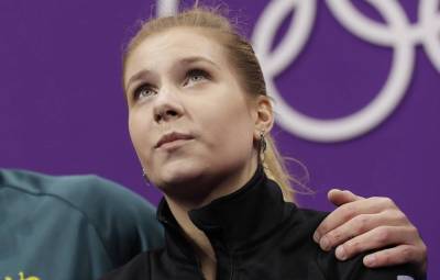 Чемпионка мира среди юниоров по фигурному катанию выбросилась из окна в Москве — ТАСС