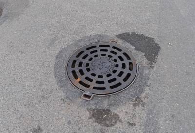 В Кудрово и Янино регулярно воруют крышки канализационных люков
