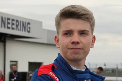 Сын погибшего петербургского бизнесмена выиграл этап гонок «Формула-2»