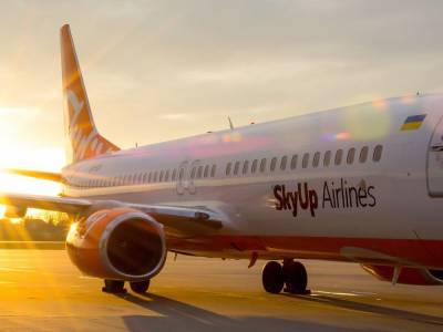 Авиакомпания SkyUp отменила часть рейсов и отложила возобновление полетов в девять стран