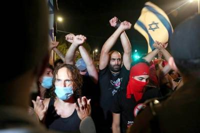 «Биби, в отставку!»: крупные акции протеста прошли в Тель-Авиве и Иерусалиме