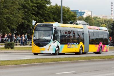 Более 300 автобусов и 150 автономных троллейбусов закупит Минск до конца года