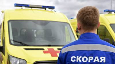 В Кузбассе при столкновении трёх автомобилей пострадали шесть человек