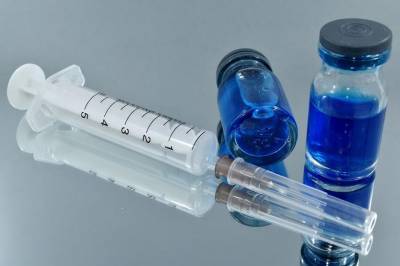 В России спрогнозировали срок действия вакцины от коронавируса