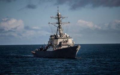 Эсминец ВМС США направляется в Черное море