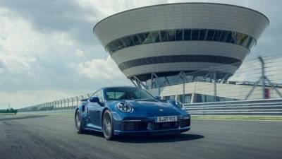 Известны рублёвые цены нового Porsche 911 Turbo
