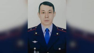 В Казахстане полицейский прыгнул с 13 этажа при задержании преступника