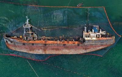 В Одессе не стали поднимать затонувший танкер