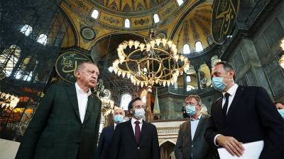 Эрдоган оценил ход работ по преобразованию Айя-Софии в мечеть
