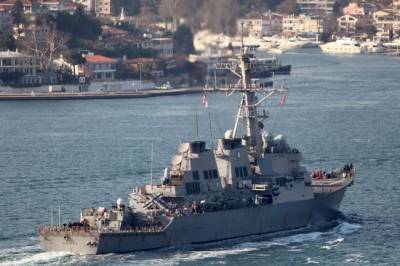 Эсминец ВМС США направился в Черное море для участия в учениях с Украиной