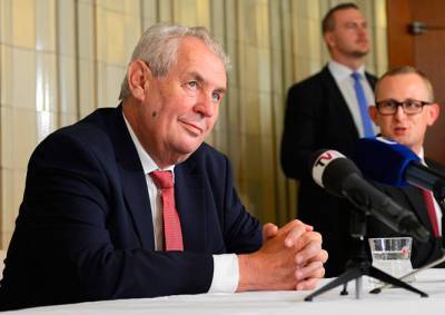Правительство Чехии не поддержало введение статьи за оскорбление президента