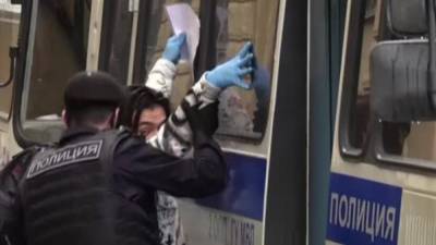 В Москве, Петербурге и Перми - очередные задержания на пикетах