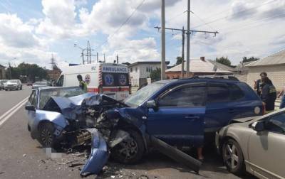 В Харькове в аварии пострадали пятеро, в том числе дети