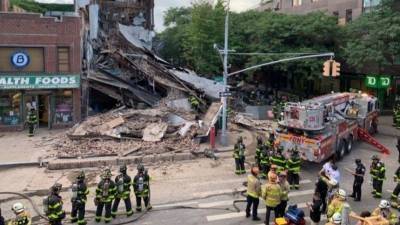 Остались только щепки: Видео обрушения гигантского здания в Нью-Йорке