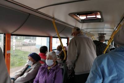 В Оренбурге дачникам не хватает автобусов