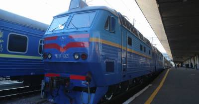 "Укрзализныця" открыла продажу билетов еще на шесть поездов в курортные города