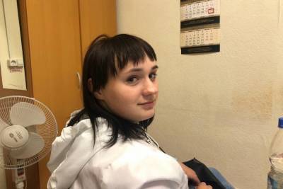 В Екатеринбурге задержаны девушки, которых подозревают в краже денег у пенсионеров