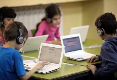 Больше ста школ Ленобласти в 2020 году подключат к скоростному интернету