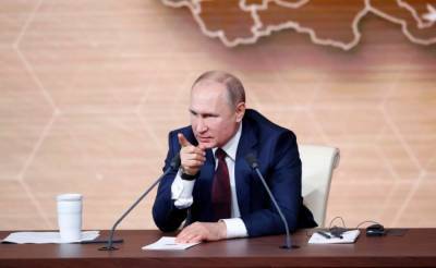В США инициировали персональные санкции против Путина и Шойгу
