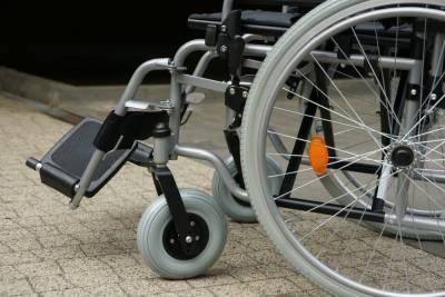 Житель Карелии сломал подъемник для инвалидов