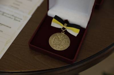 Победителей проекта "Императорский бал" 2020 года наградят медалями "Преуспевающему"