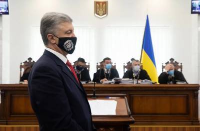 В ОП ответили Порошенко по обвинению в преследовании: "У пятого президента некорректная информация"