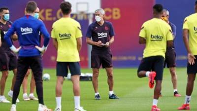 У тренера "Барселоны" вспыхнул конфликт с футболистами