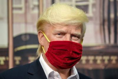 Трамп считает, что в защитной маске он похож на Одинокого рейнджера