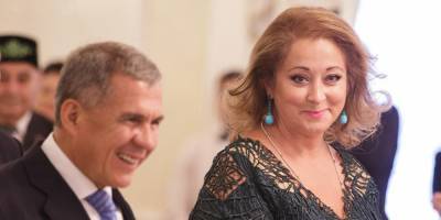 Глава Татарстана зарабатывает в 54 раза меньше своей супруги